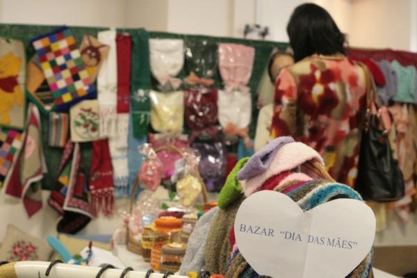 CETRES realiza bazar para comemorar Dia das Mães