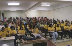 Programa de inclusão digital da Católica forma 33 alunos