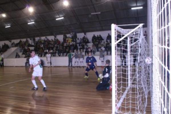 UCPel joga sábado e domingo pela segundona de futsal