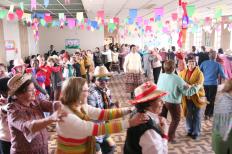 Cetres realiza festa junina