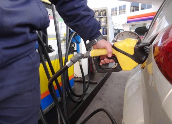 Gasolina sofre queda de 2,52% de acordo com estudo do EDR/UCPel