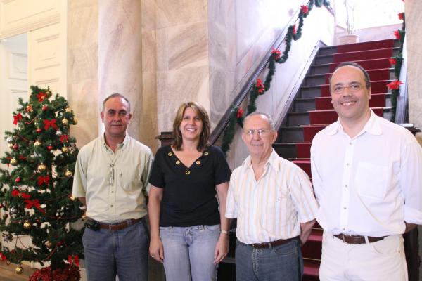 Pró-Reitores são reconduzidos aos cargos