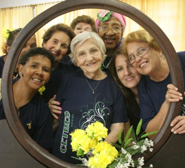 Mostra cultural do CETRES apresenta trabalhos feitos em 2011