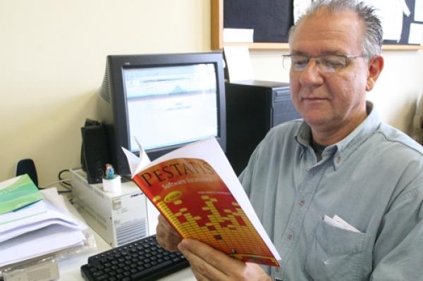 Livro sobre Software Estatístico chega à quarta edição