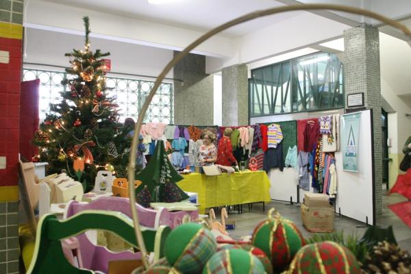 Cetres realiza bazar de Natal