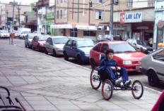 Ecologia da UCPel promove teste de veículos elétricos
