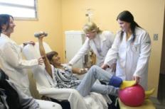 Reabilitação de pacientes da Hemodiálise do HUSFP melhora com fisioterapia