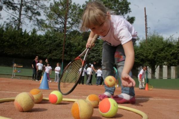 Esporte inclui crianças do Lar São Luiz Gonzaga