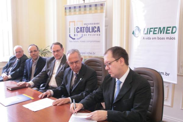 Doação ao PSP e HUSFP marca Dia Mundial da Saúde