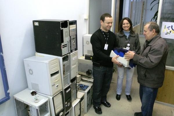 Setor de Tecnologia da Informação (STI) faz doação de equipamentos eletrônicos