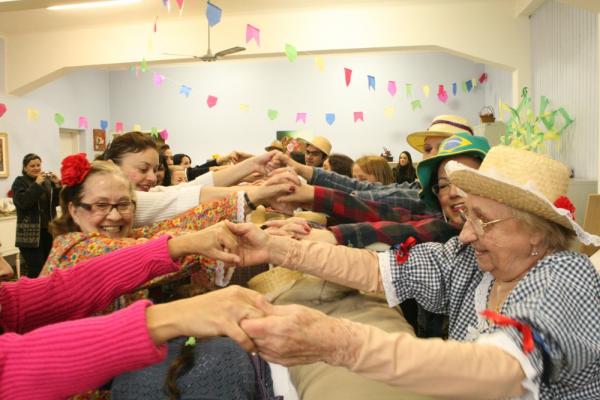Festa Junina do Cetres agita a Terceira Idade