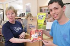 Premiados no Quiz UCPel recebem prêmios